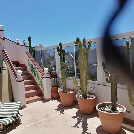 Americas Hostal *