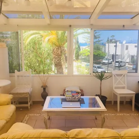 Americas Hostal Arona (Tenerife)